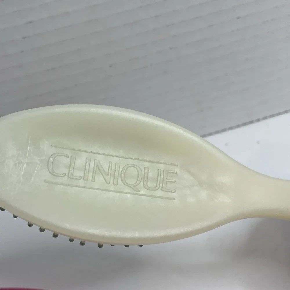 Clinique 2 Hair Combs/ 1 Brush Wide Tooth Detangling Hard Plastic White Pink VTG